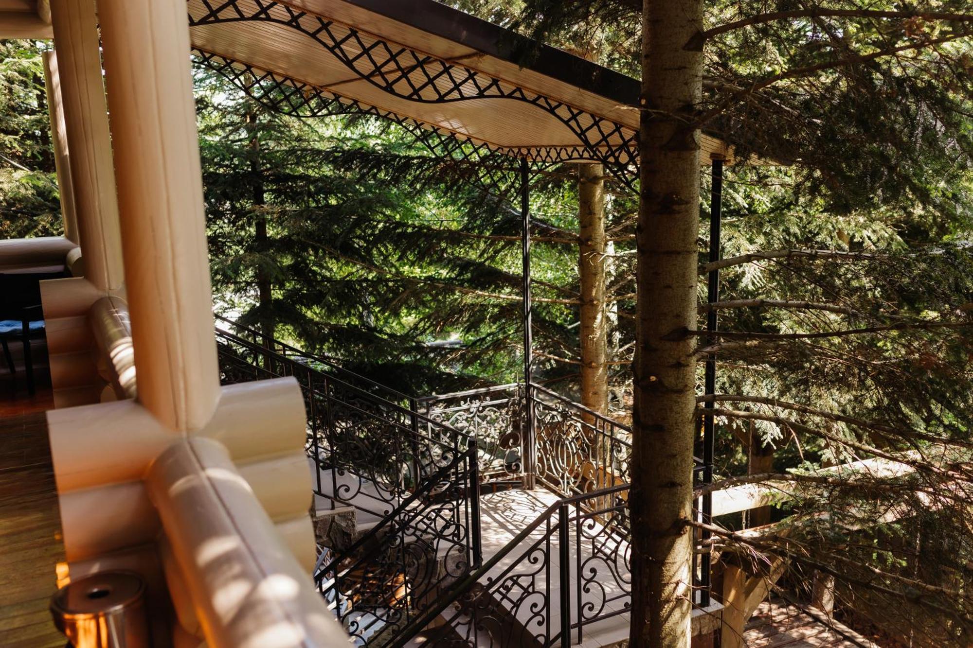Forest House Migovo Bagian luar foto