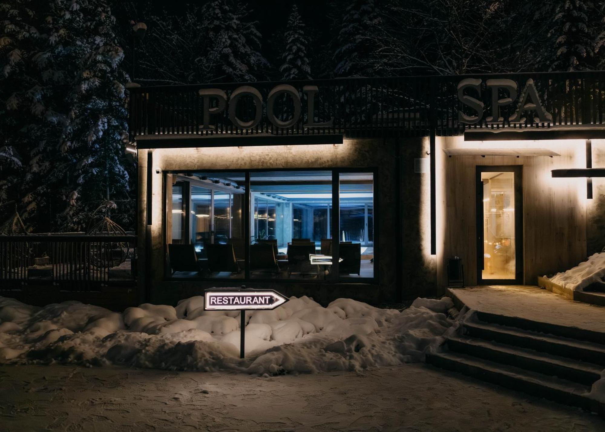 Forest House Migovo Bagian luar foto