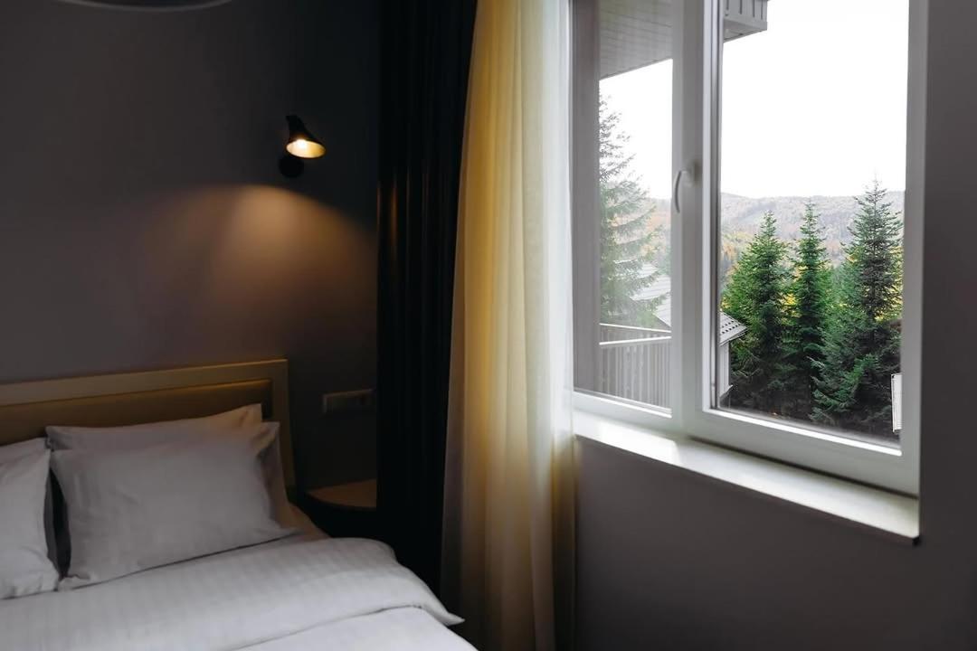 Forest House Migovo Bagian luar foto